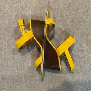 Tory Burch sandal wedge with back strap. Size 8